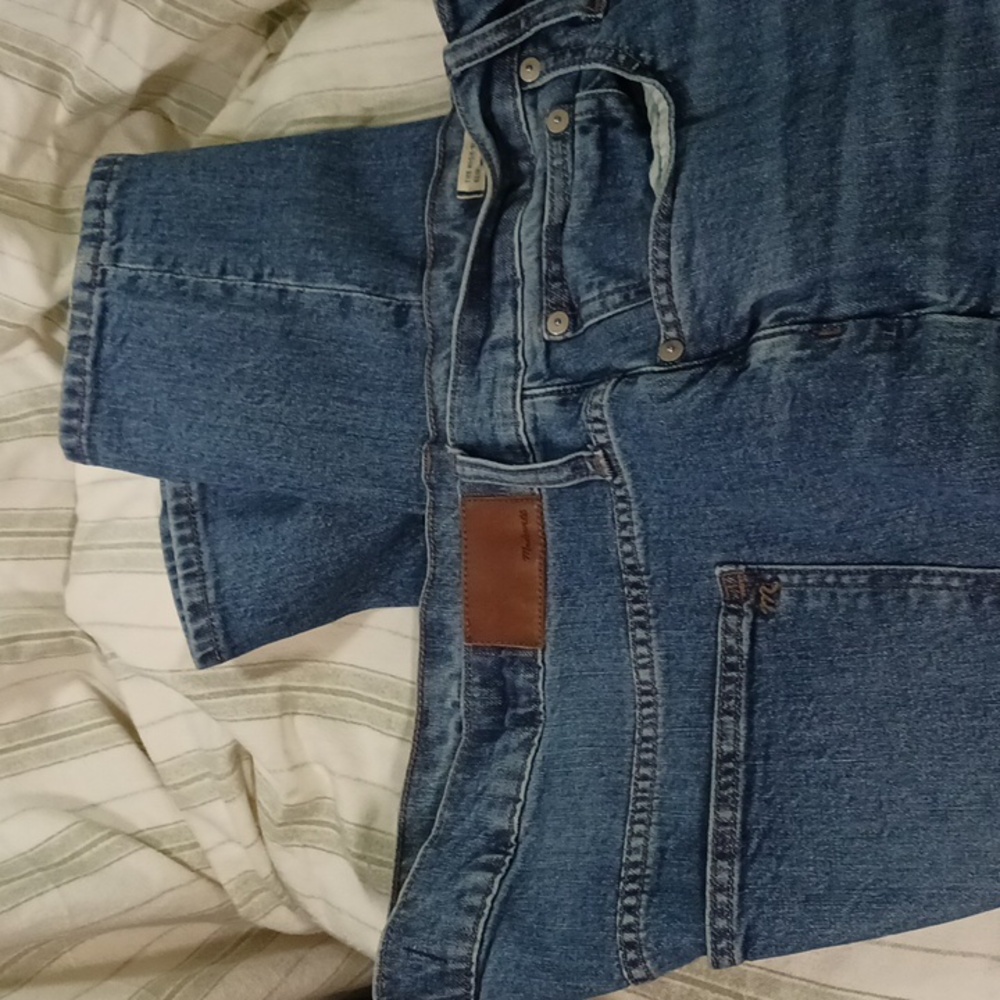 Madewell The Highrise Slim Boyfriend Jeans Size 35T
